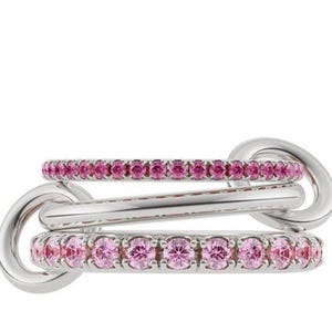 Anello in argento con tripla fascia intrecciata di rubino e zaffiro rosa