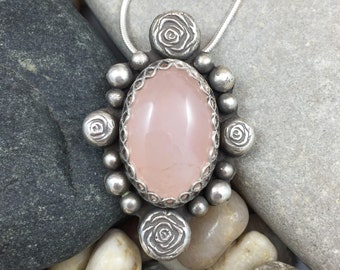Rose quartz pendant / pink quartz stone with silver roses pendant / oval rose quartz pendant / heart chakra pendant/ sterling silver pendant