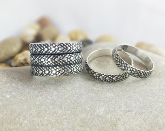 Snake Skin Stacking Ring / Dragon Scale ring / Serpent textured band / stacking ring