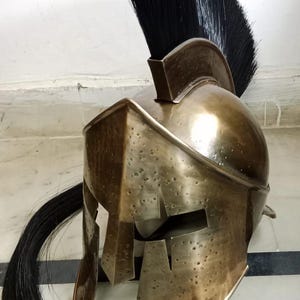 Medieval King Leonidas Spartan Helmet: Battle Damage, Mild Steel, Halloween Costume
