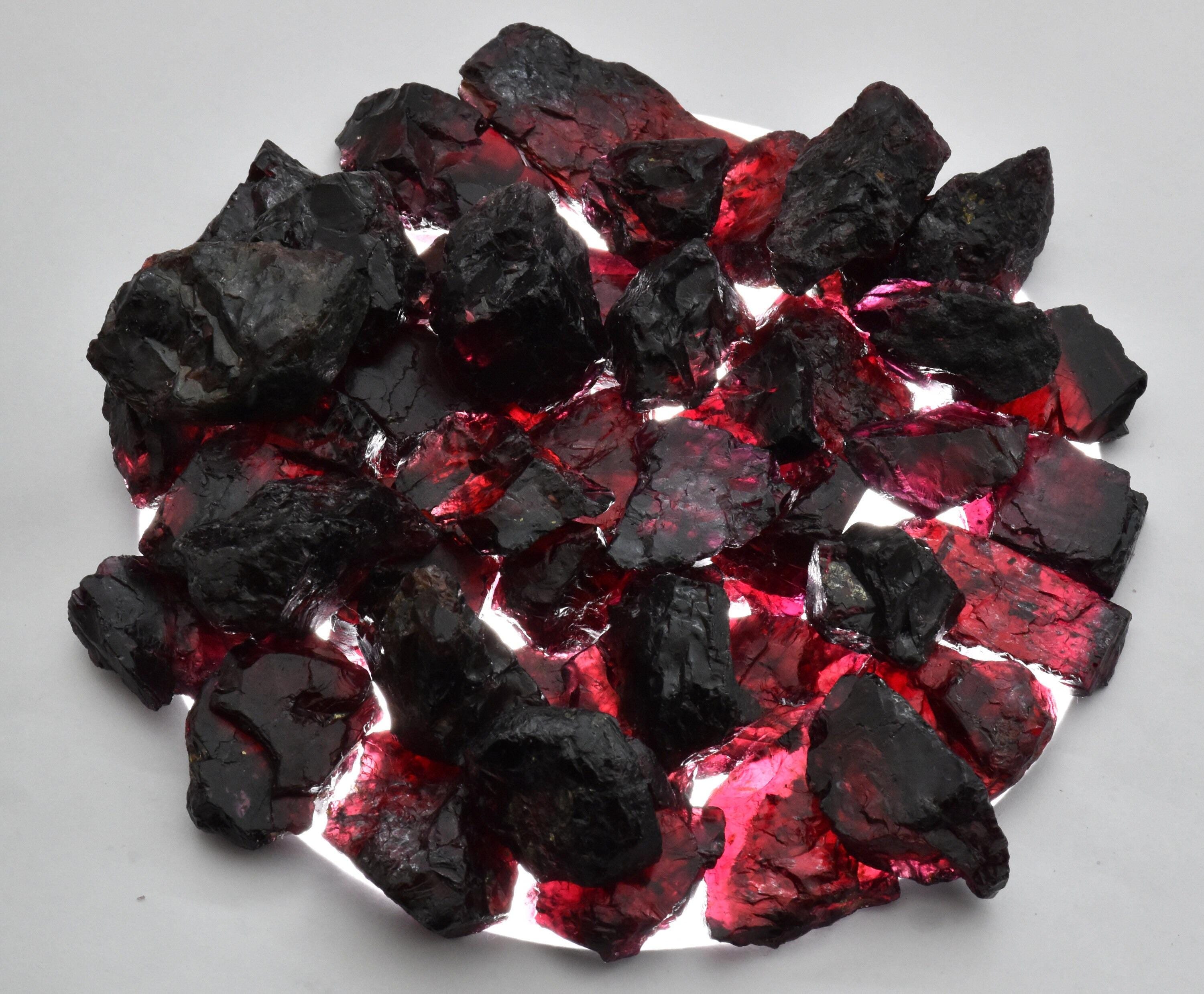 610カラットの天然ペイナイト原石｜希少結晶鉱物標本｜コレクションや