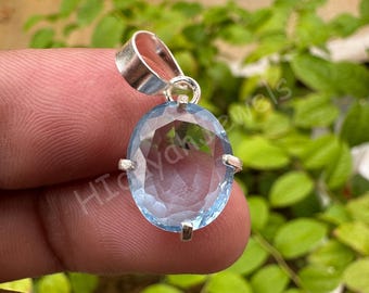 11 Ct Natural Aquamarine Silver Pendant – 925 Sterling Silver Oval Cut Gemstone – Handmade Designer Jewelry – Gift for Her