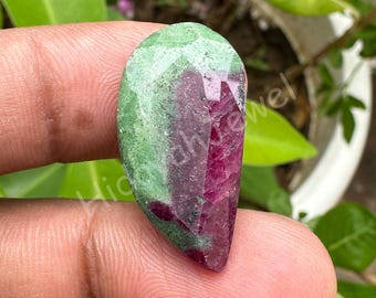 Rubin Zoisit Edelstein | 25.10 Ct Fancy Cut Schmuckstein