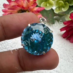 39 Ct Natural Apatite Pendant – Handmade Gemstone Necklace – 925 Sterling Silver – Neon Blue Crystal Gift for Her – Healing Stone Pendant