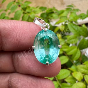 19 Ct Natural Green Sapphire Silver Pendant – 925 Sterling Silver Oval Cut Gemstone – Handmade Designer Jewelry – Gift for Her