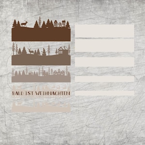 Könnte beinhalten: Ein mehrschichtiges Design mit Silhouetten von Wald, Hirschen, Häusern und dem Text "Bald ist Weihnachten." Das Design umfasst mehrere rechteckige Formen in einer neutralen Farbpalette.