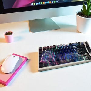 Cyberpunk Edgerunners Lucy Keycaps, Side Legends, 130-Key Cherry PBT Profile, Neon Aesthetics, Artistic Mechanical Keyboards
