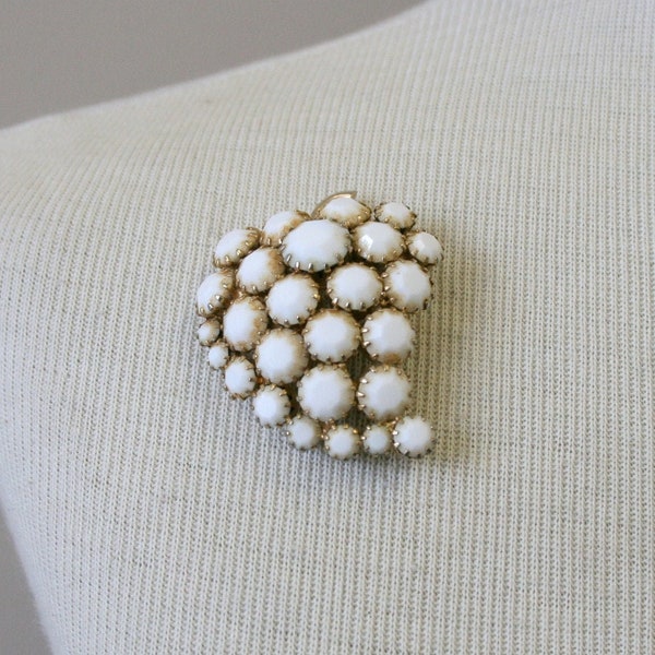 1960s Karu Arke Milk Glass Grapes Rhinestone Brooch