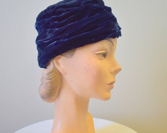 1940s/50s Milbrae Sapphire Blue Velvet Ruched Hat