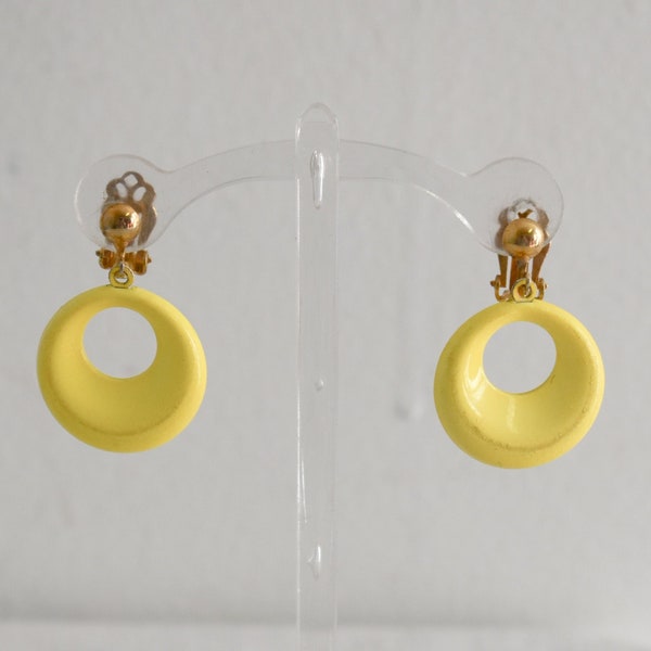 1960s Pale Lemon Yellow Metal Hoop Clip Earrings