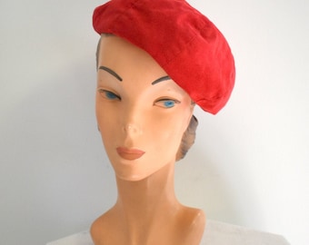 1960s Red Suede Beret Style Hat