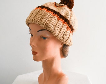 1970s Beige Sweater Knit Winter Hat with Pom