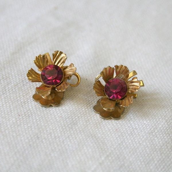 1940s Coro Tiny Flower Clip Earrings