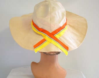 1960s Wide Brim Khaki Cotton Sun Hat