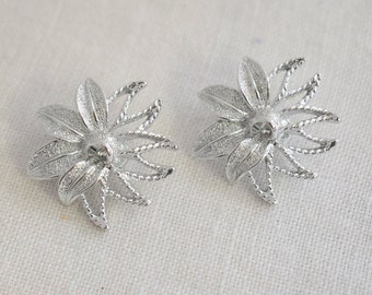 1960s  Sarah Coventry Silver Flower Clip Earrings