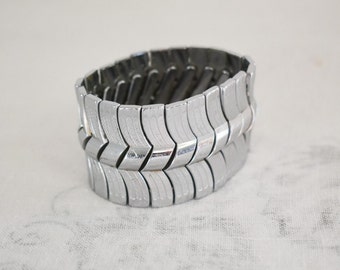 1960s Wide Silver Expandable Bracelet