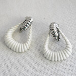 Vintage White and Silver Metal Clip Earrings image 1