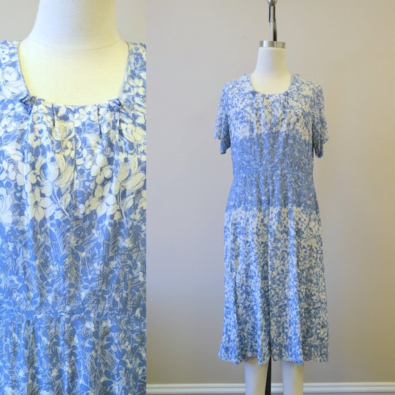 1940s Blue Floral Jersey Dress - image 1