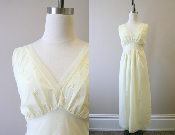 1950s Belinda Yellow Night Gown