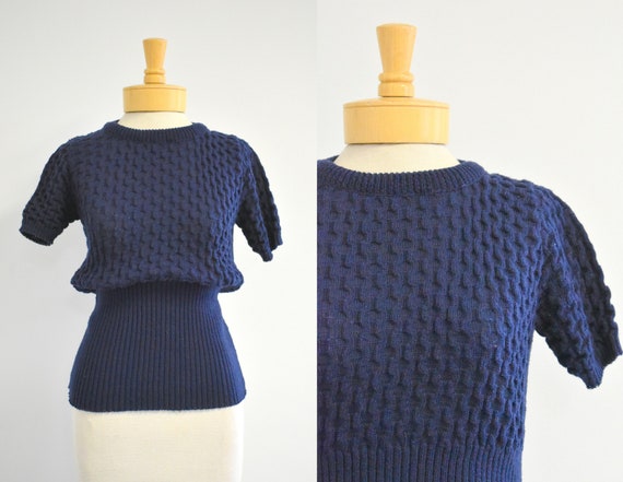 1970s-does-1930s Navy Textured Short Sleeve Sweate