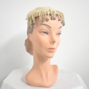 1950s Coralie Cream Fur Felt Hat with Rhinestone Dangles