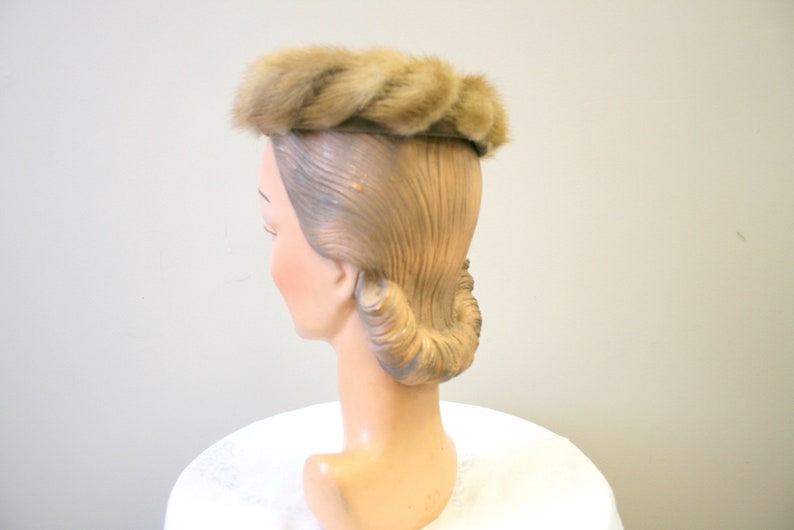 1950s Light Brown Fur Hat with Satin Bow Top image 3