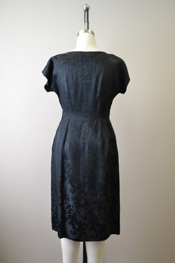 1950s Black Floral Satin Brocade Wiggle Dress - image 6