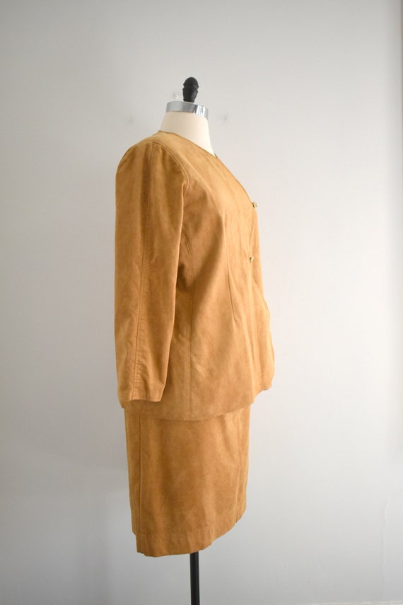 1980s Ultrasuede Jacket and Skirt Set - image 4