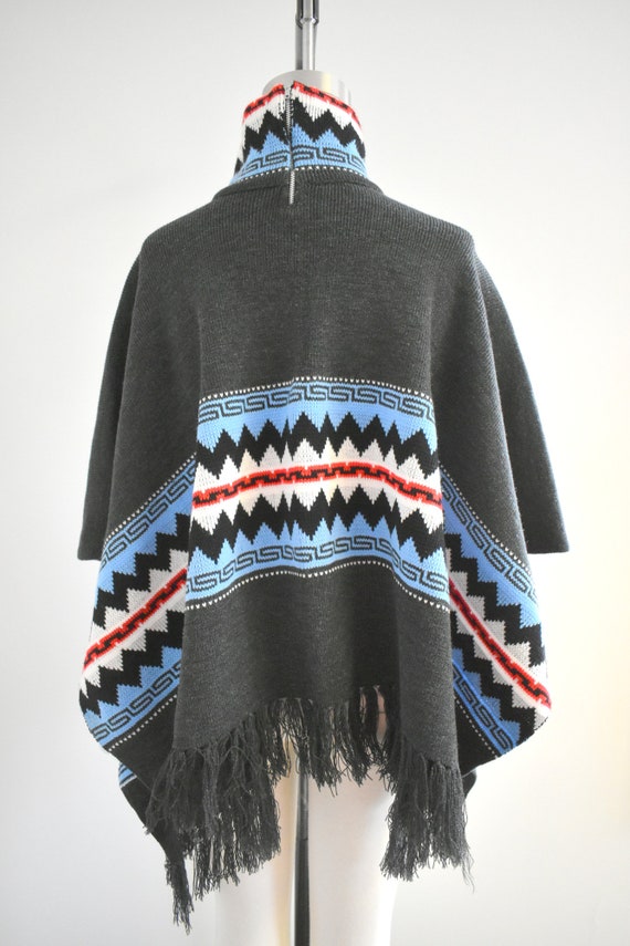 1970s Geometric Sweater Poncho - image 6