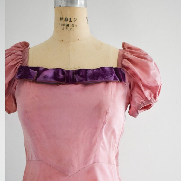 1930s Iridescent Pink Taffeta Gown