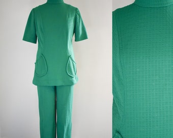 1970s Green Textured Knit Tunic and Pants Set