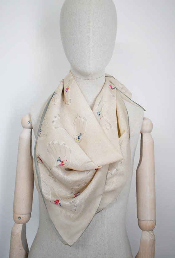 1940s Floral Silk Scarf - image 2