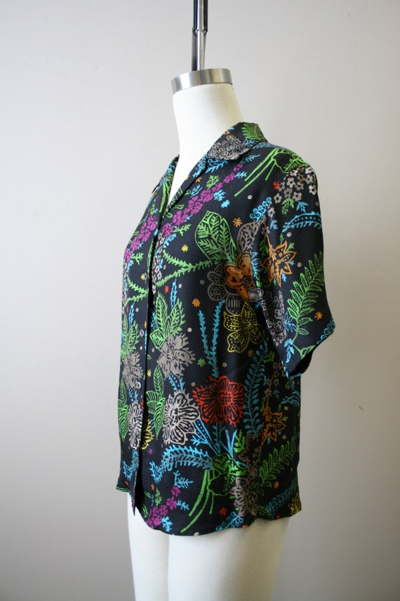 1980s Anne Klein Silk Blouse - image 4