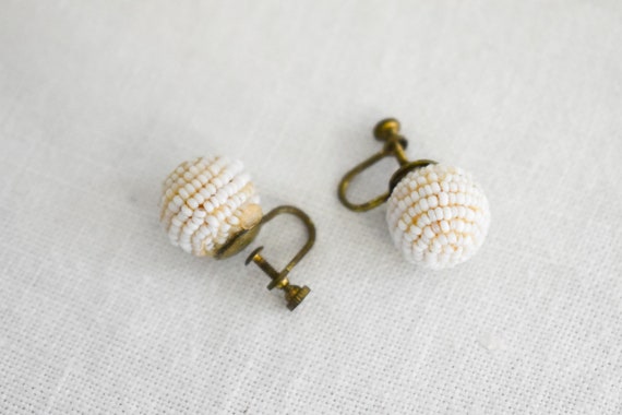 1930s/40s White Seed Bead Ball Screw Back Earrings - image 2