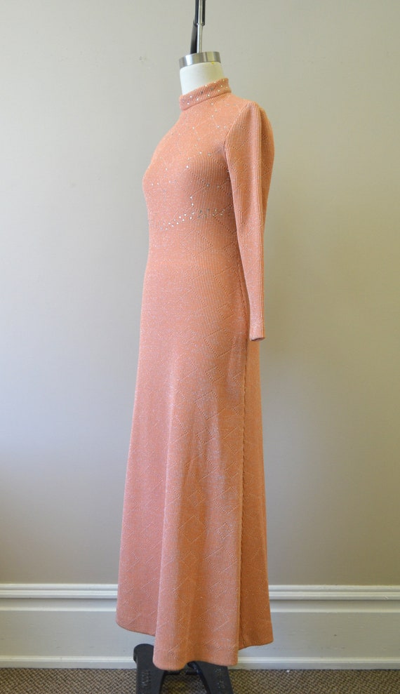1970s Julie Francis Peach Knit Sparkle Maxi Dress - image 4