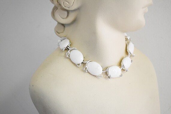 1960s White Ovals and Silver Necklace and Bracele… - image 5