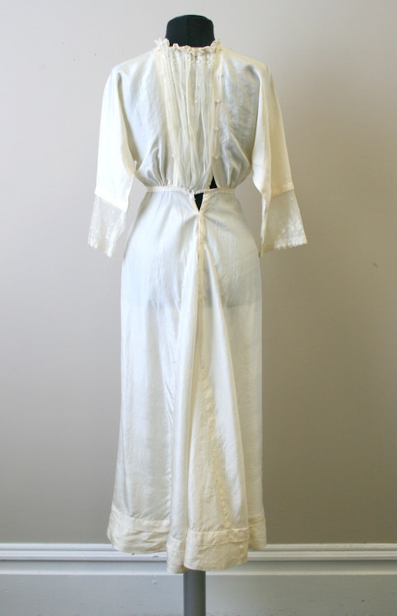 Edwardian Cream Silk Dress - image 5