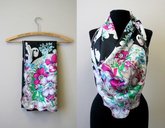 1940s Bright Floral Silk Scarf