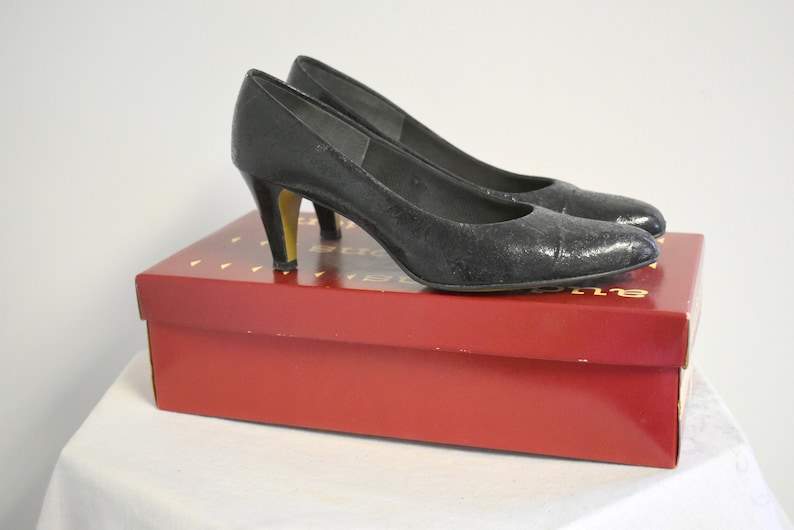 Size 7 12 S 1960s Auditions Black Heels in Original Box