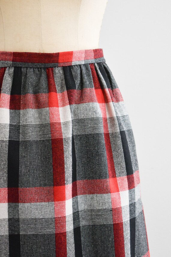 1980s Red, Black, and White Plaid Skirt - image 3