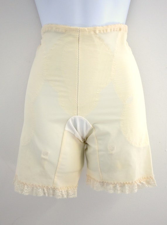 1960s Youthcraft Pale Yellow Girdle Shorts - image 5