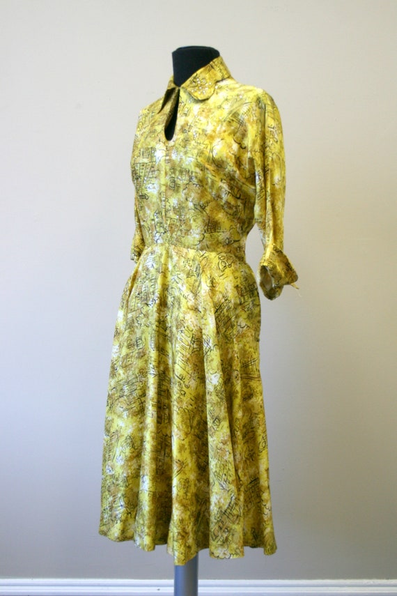 1940s Yellow Printed Silk Dress with Rhinestones - image 4