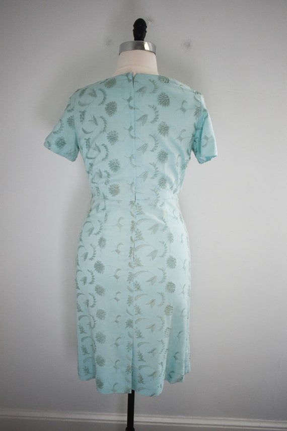 1960s Mint Embroidered Linen Dress - image 5