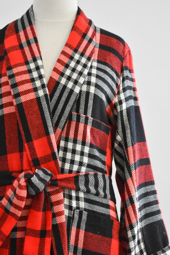 1960s Sear's Red and Black Plaid Bathrobe - image 3