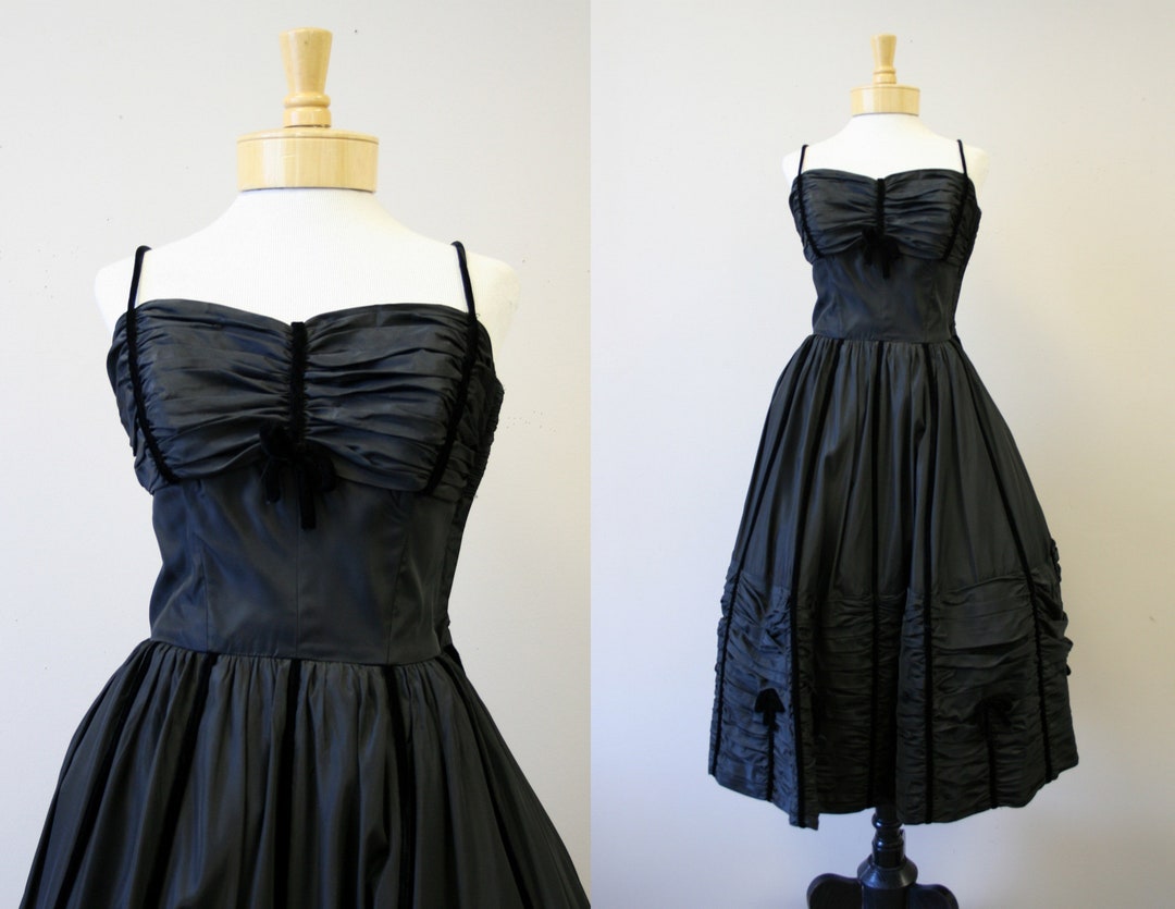 1950s Black Taffeta and Velvet Dress - Etsy