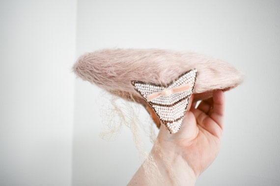 1950s Pale Pink Fur Felt Hat with Beaded Accents - image 6