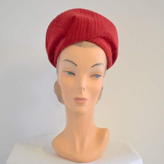 1950s Mr. John Berry Red Quilted Velveteen Toque H