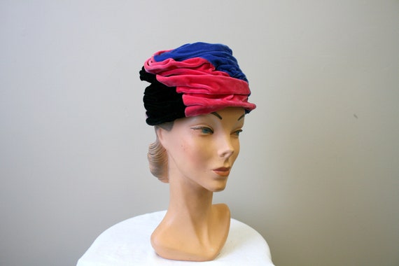 1940s Colorblock Velvet Toque Hat