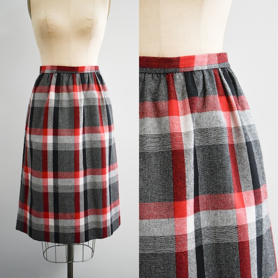 1980s Red, Black, and White Plaid Skirt - image 1