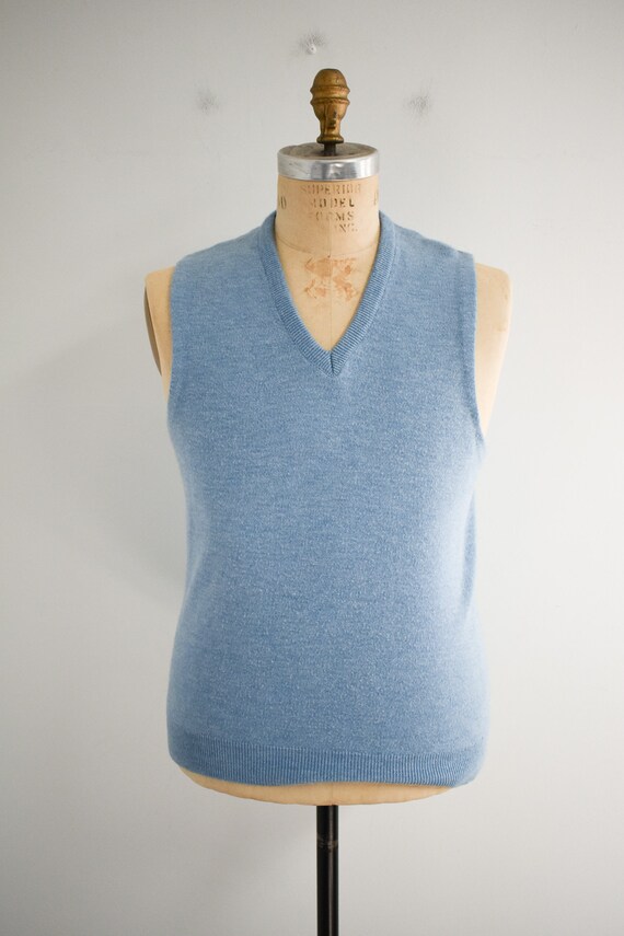 1970s/80s Pale Blue Men's Sweater Vest - image 3